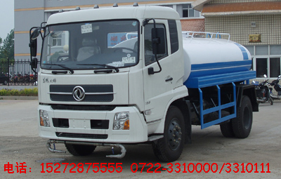 東風(fēng)天錦灑水車(chē)